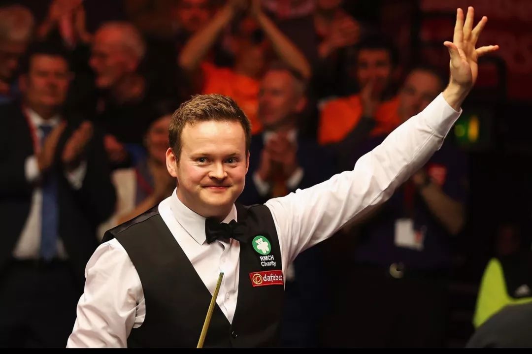 在赛场上屡 在赛场上屡